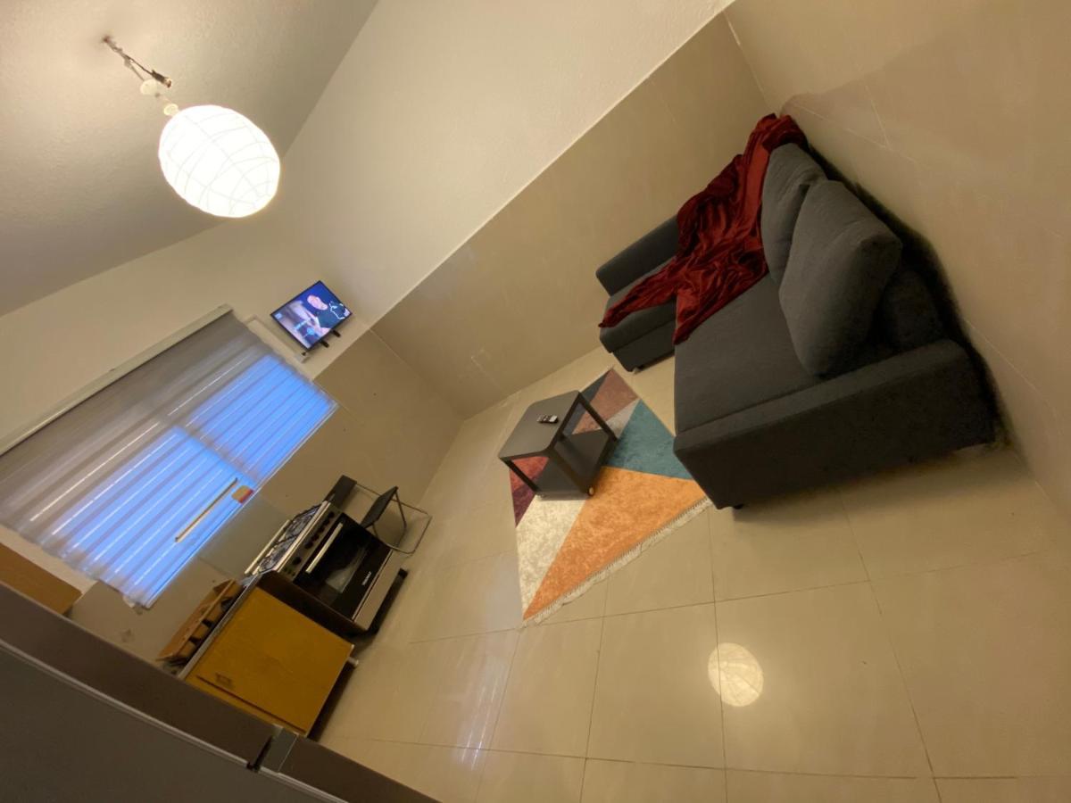 Apartamento Horses House Karak Exterior foto